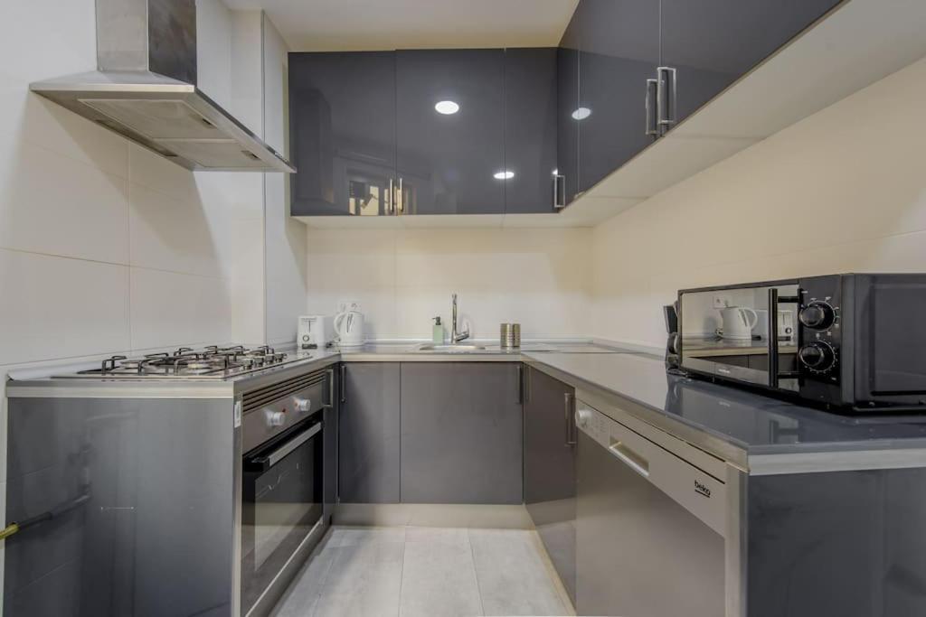 Encantador Piso En La Latina Madrid Centro/Rastro Екстериор снимка