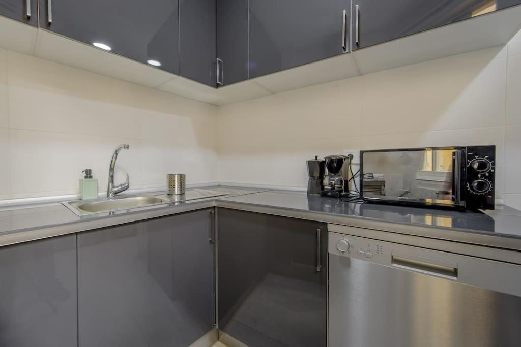 Encantador Piso En La Latina Madrid Centro/Rastro Екстериор снимка