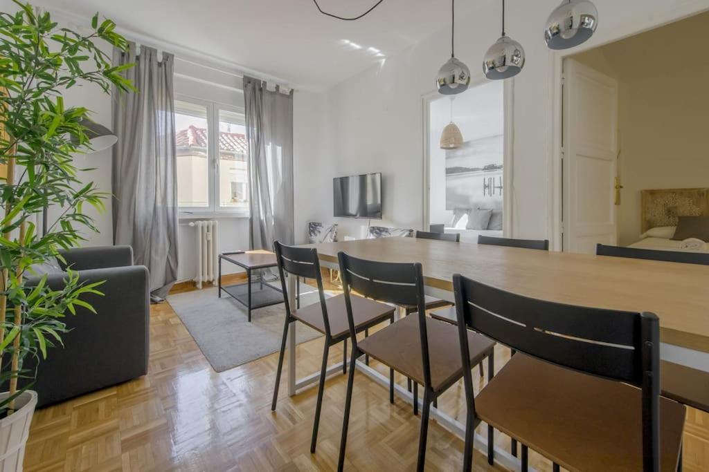 Encantador Piso En La Latina Madrid Centro/Rastro Екстериор снимка