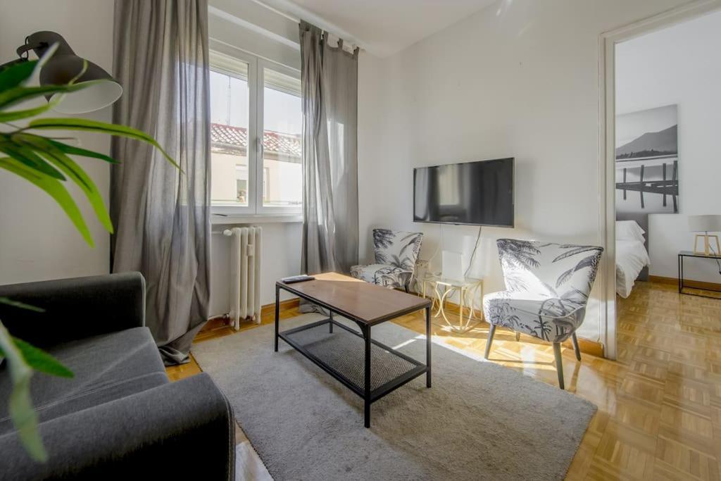 Encantador Piso En La Latina Madrid Centro/Rastro Екстериор снимка
