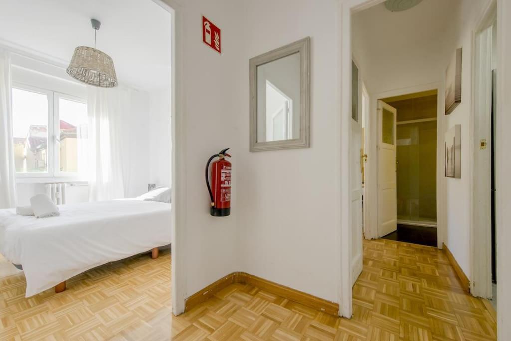 Encantador Piso En La Latina Madrid Centro/Rastro Екстериор снимка