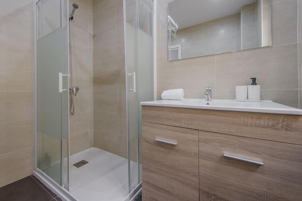 Encantador Piso En La Latina Madrid Centro/Rastro Екстериор снимка